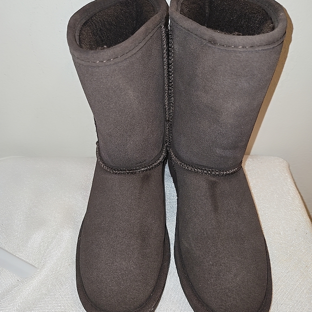 BearPaw Dark Brown Suede Footwear